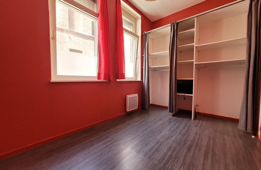 Rue Gambetta T2 traversant 33m²