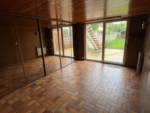 Belle maison de 1954 avec jardin et garage  Sous offre 