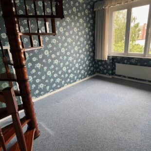 Belle maison de 1954 avec jardin et garage  Sous offre 