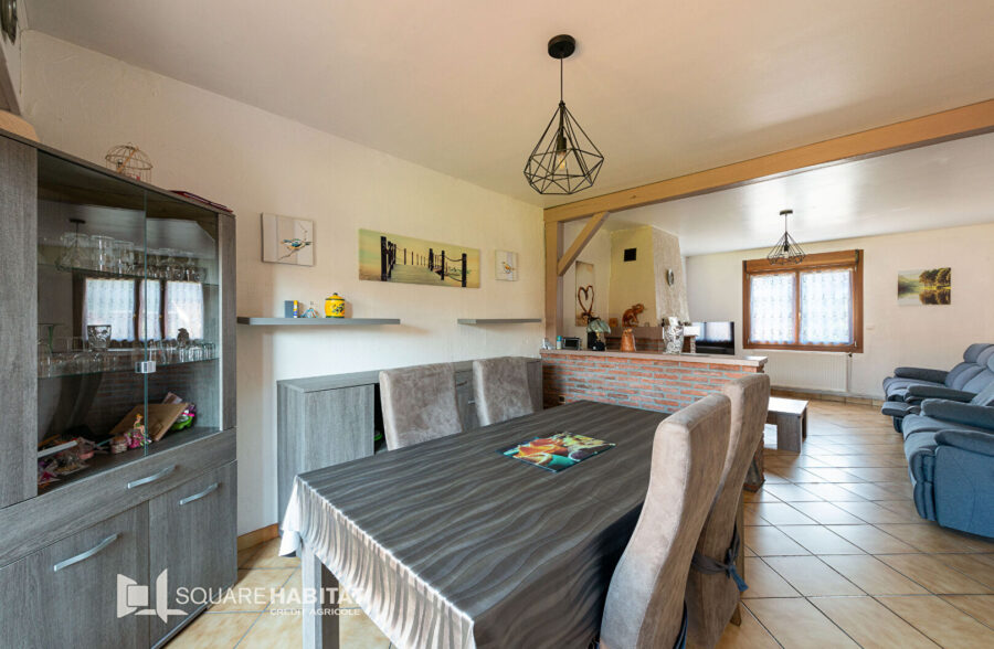 MAISON SEMI INDIVIDUELLE 4 CHAMBRES  Sous compromis 