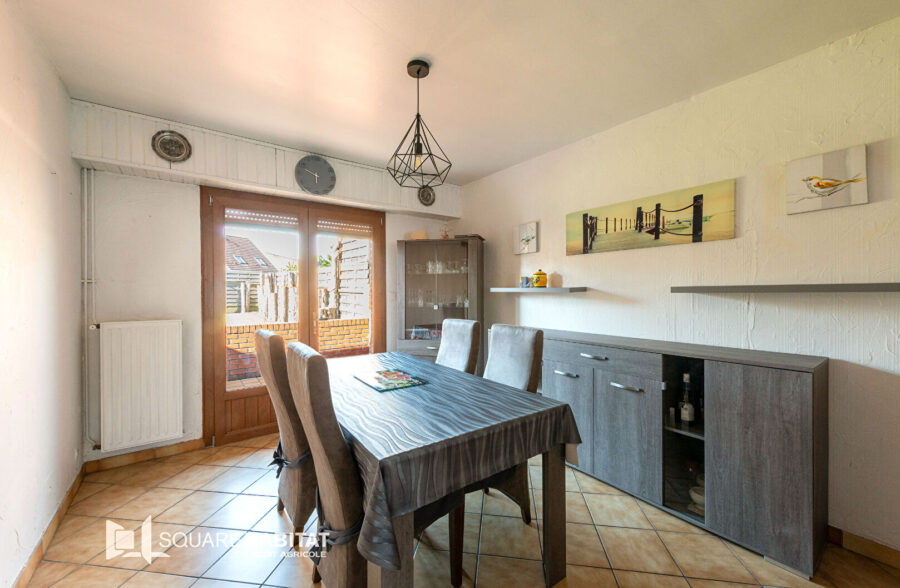 MAISON SEMI INDIVIDUELLE 4 CHAMBRES  Sous compromis 