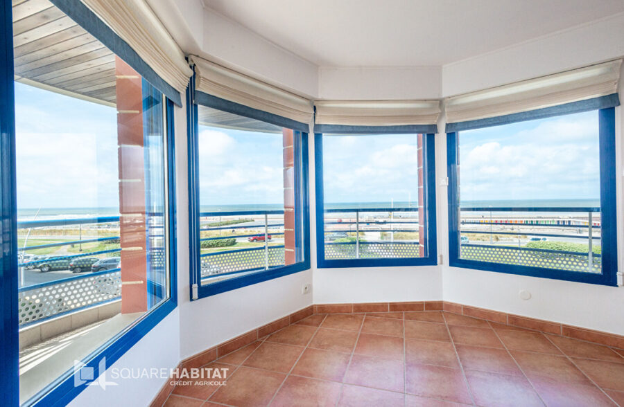 Appartement 4 pièces 93m2 FACE MER