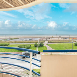 Appartement 4 pièces 93m2 FACE MER