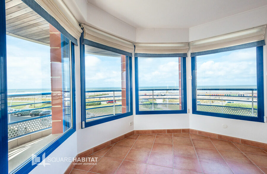 Appartement 4 pièces 93m2 FACE MER