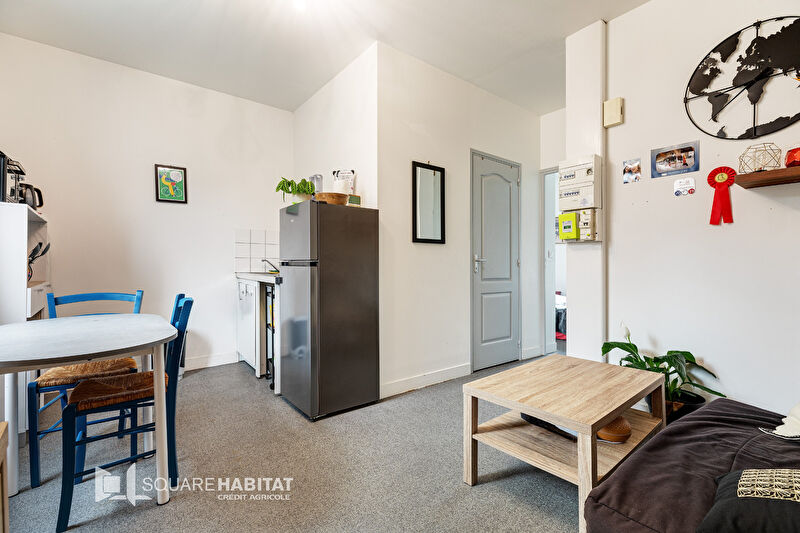 HELLEMMES LILLE – IMMEUBLE – 3 LOTS CADASTRES – JARDIN – STATIONNEMENT – PROCHE METRO ET COMMERCES