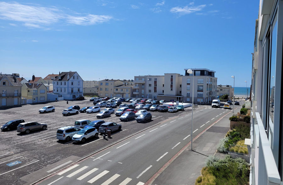 Exclusivité !! Berck Plage , appartement 2 chambres ,2nd étage vue mer , EXPO Sud  !!