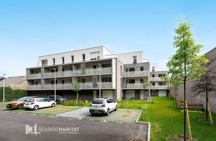 Appartement  4 pièce(s) -Terrasse- Double garage