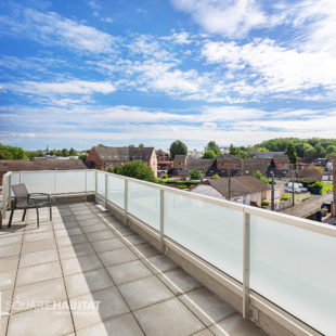 Appartement  4 pièce(s) -Terrasse- Double garage