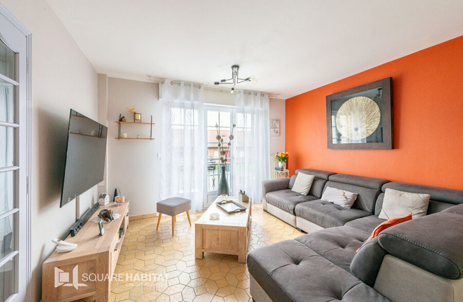 SUPERBE MAISON ENTIEREMENT RENOVEE A HERIN
