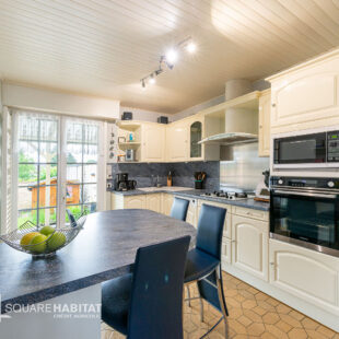 SUPERBE MAISON ENTIEREMENT RENOVEE A HERIN