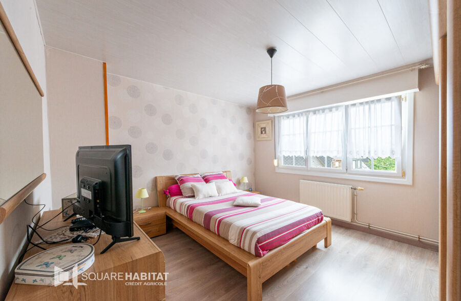 SUPERBE MAISON ENTIEREMENT RENOVEE A HERIN