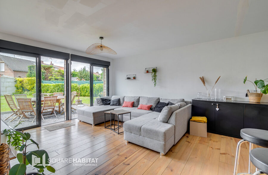 VENDUE- Maison avec une très belle rénovation – 3 chambres – jardin – garage <small> Sous compromis </small>
