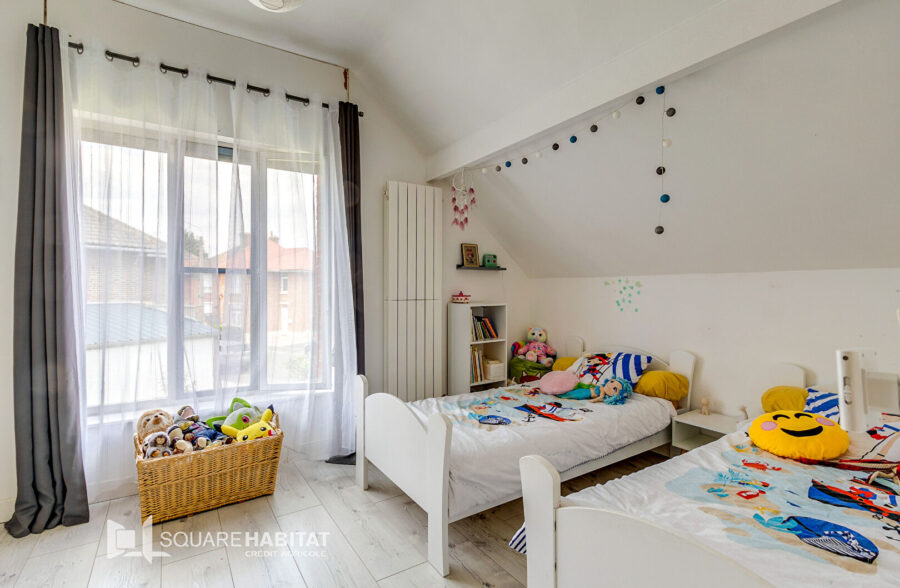 VENDUE- Maison avec une très belle rénovation – 3 chambres – jardin – garage <small> Sous compromis </small>