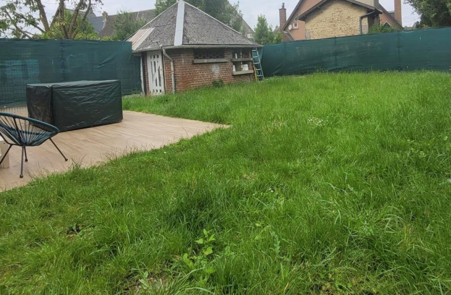 Maison semi-individuelle avec chambre au rdc – jardin et parking