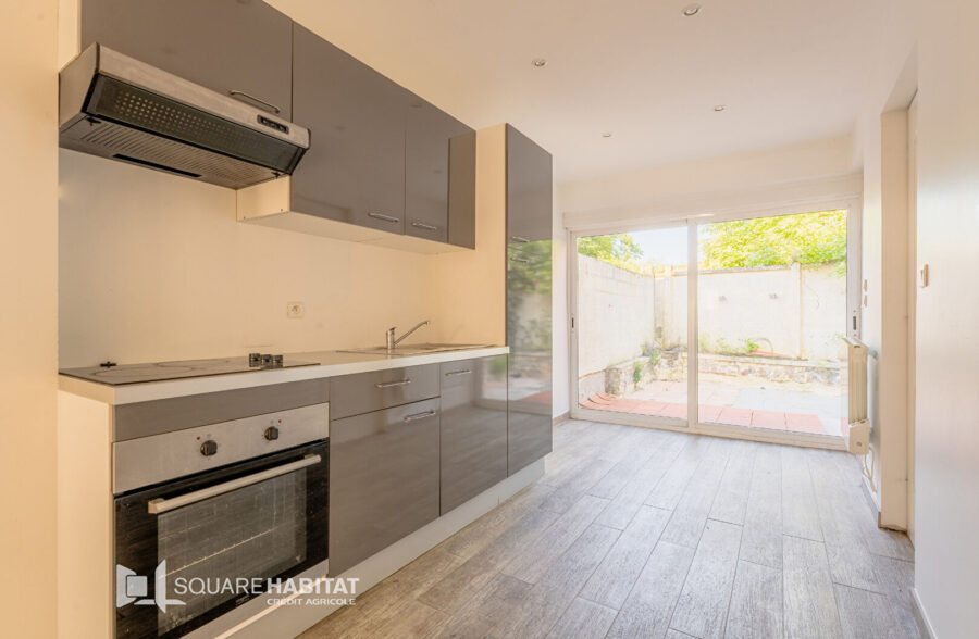 Maison 93m² ,3 chambres, cour  Sous compromis 