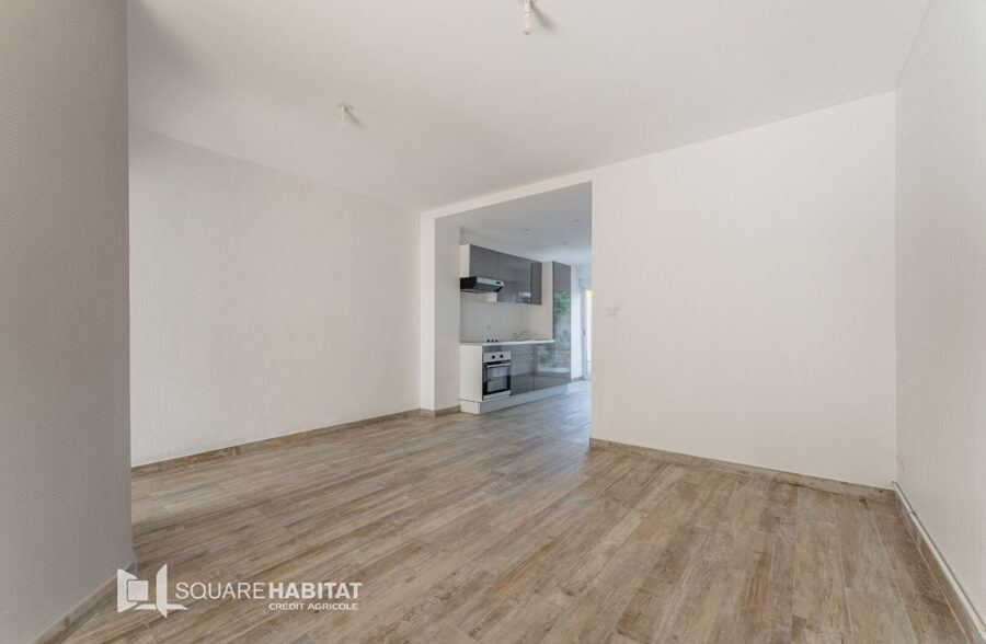 Maison 93m² ,3 chambres, cour  Sous compromis 