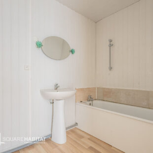 Maison 93m² ,3 chambres, cour  Sous compromis 