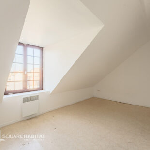 Maison 93m² ,3 chambres, cour  Sous compromis 