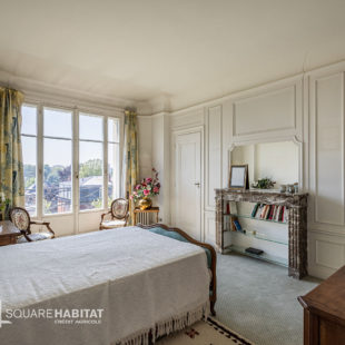 LA MADELEINE TRAM SAINT MAUR : Superbe appartement Haussmannien 215m² , garage, caves, chambres de bonne