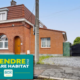 Maison semi-individuelle avec 2 chambres en rdc, grand jardin et grand parking