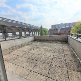 T2 avec vaste terrasse et parking en sous sol.
