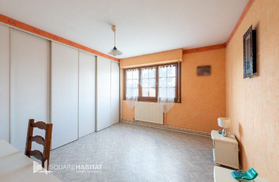 SQUARE HABITAT Anzin vous propose de venir découvrir cet Habitat semi individuel de 120m² au coeur de la commune de HERIN