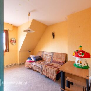 SQUARE HABITAT Anzin vous propose de venir découvrir cet Habitat semi individuel de 120m² au coeur de la commune de HERIN