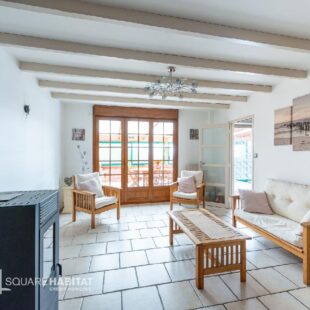 SQUARE HABITAT Anzin vous propose de venir découvrir cet Habitat semi individuel de 120m² au coeur de la commune de HERIN