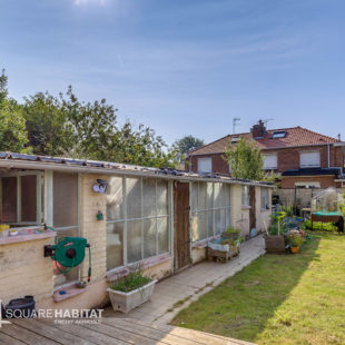 Spacieuse maison des années 60 avec 4 chambres et jardin