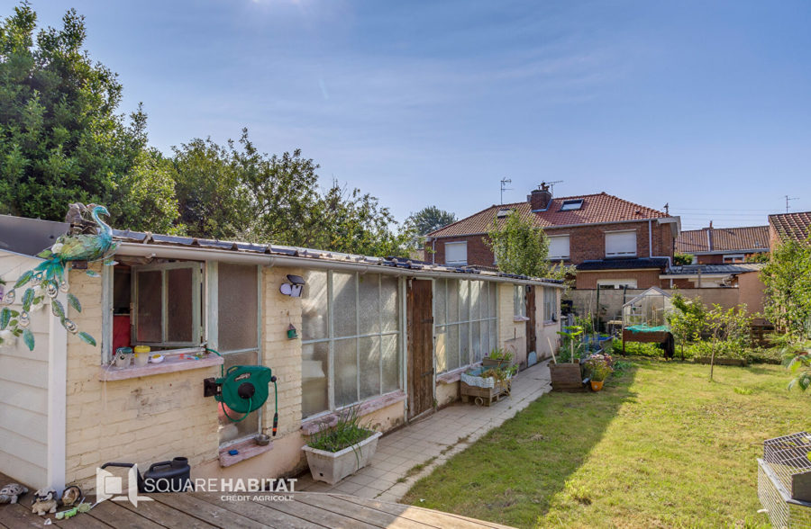 Spacieuse maison des années 60 avec 4 chambres et jardin