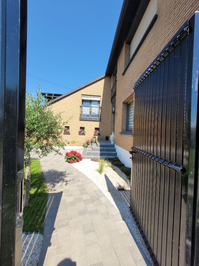 Maison d’architecte Cambrai 10 pièce(s) 200 m2