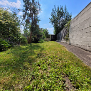 Maison Santes 2/3 chambres, jardin, grand garage.