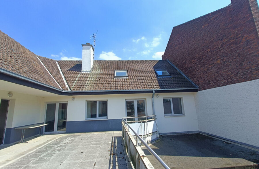 IMMEUBLE – BUREAUX – COMMERCES