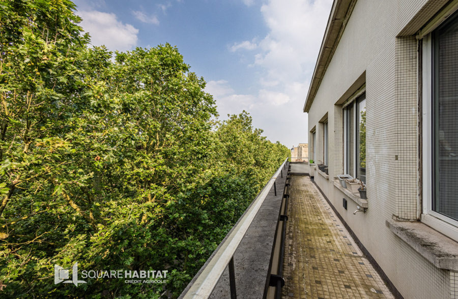 LILLE REPUBLIQUE : CHARMANT TYPE 4 AVEC BALCON, CAVE ET GARAGE PRIVATIF