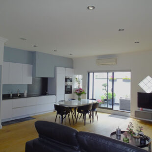 IMMEUBLE 3 LOTS DONT 1 SURFACE COMMERCIALE