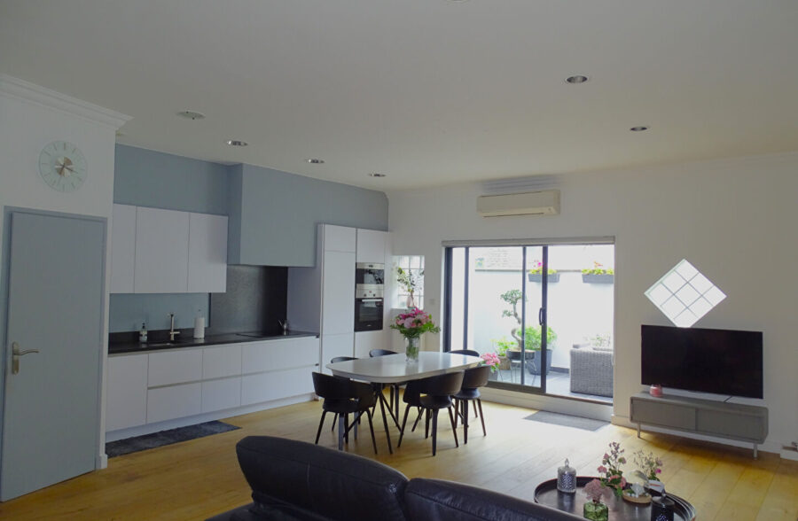 IMMEUBLE 3 LOTS DONT 1 SURFACE COMMERCIALE