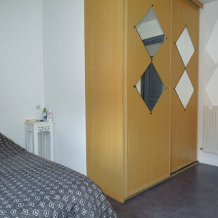 IMMEUBLE 3 LOTS DONT 1 SURFACE COMMERCIALE
