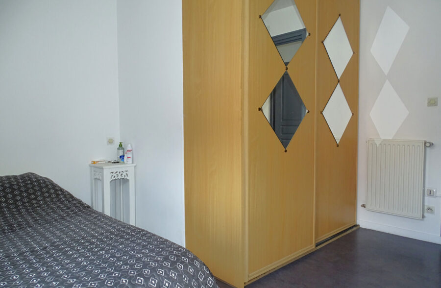 IMMEUBLE 3 LOTS DONT 1 SURFACE COMMERCIALE