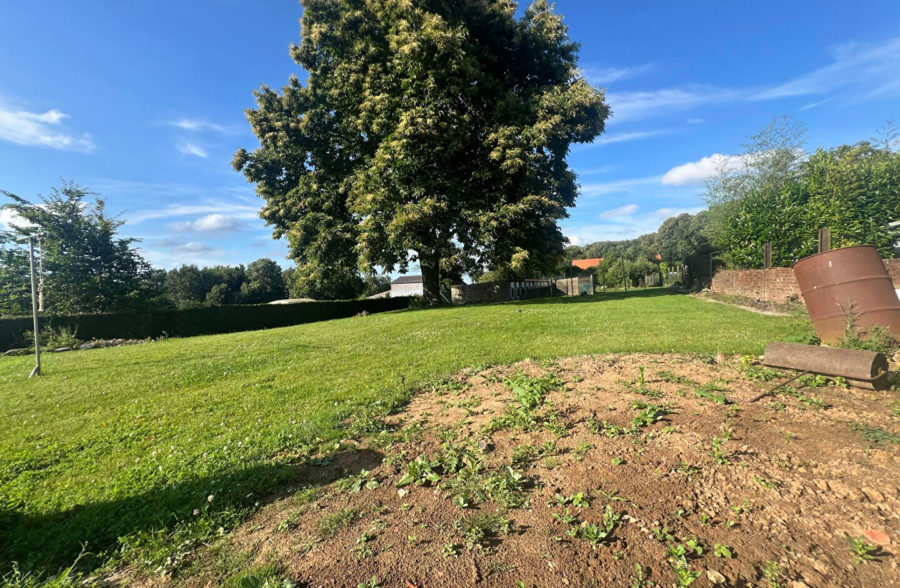 Longère rénovée, cachet de l’ancien 3 chambres jardin et garage. DPE C