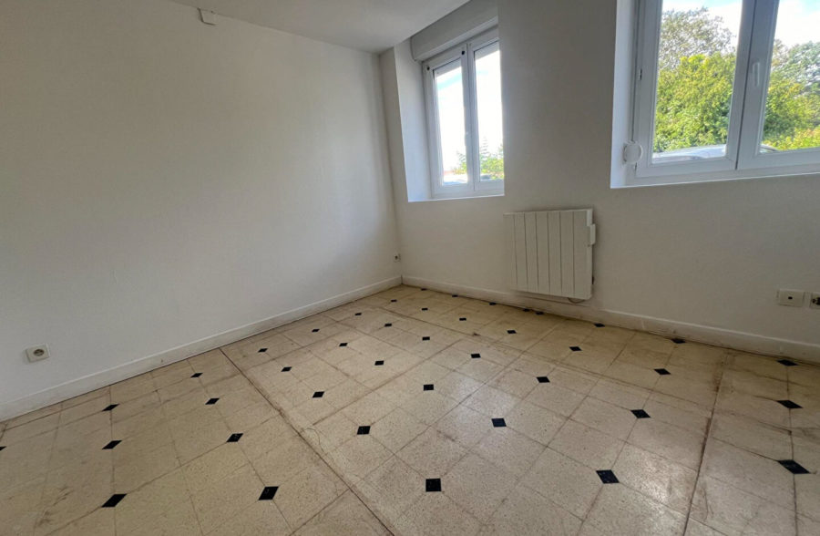 Appartement T2, centre-ville Houdain. Possibilité de rentabilité d’environ 10%