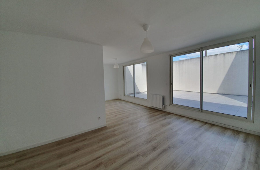 Appartement  T3 hyper centre avec terrasse privative