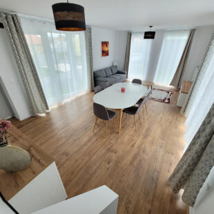 GROFFLIERS , Chalet neuf  3 chambres ,vendu meublé ,  en frais de notaire réduits , avec piscine chauffée !!
