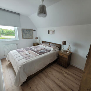GROFFLIERS , Chalet neuf  3 chambres ,vendu meublé ,  en frais de notaire réduits , avec piscine chauffée !!