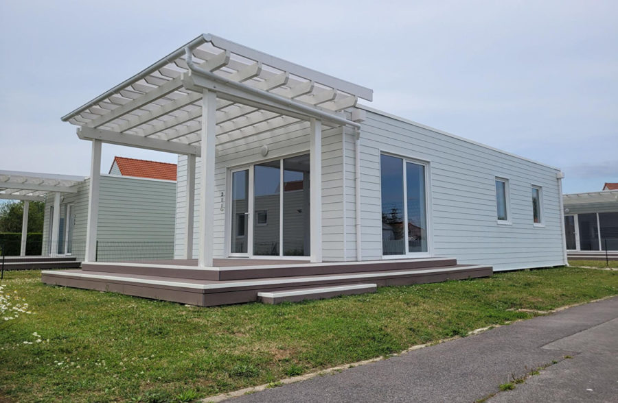 GROFFLIERS , Chalet neuf de plain pied 3 chambres , en frais de notaire réduits , avec piscine chauffée !!