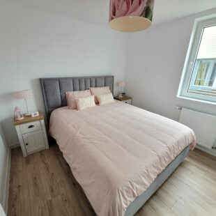 GROFFLIERS , Chalet neuf de plain pied 3 chambres , en frais de notaire réduits , avec piscine chauffée !!