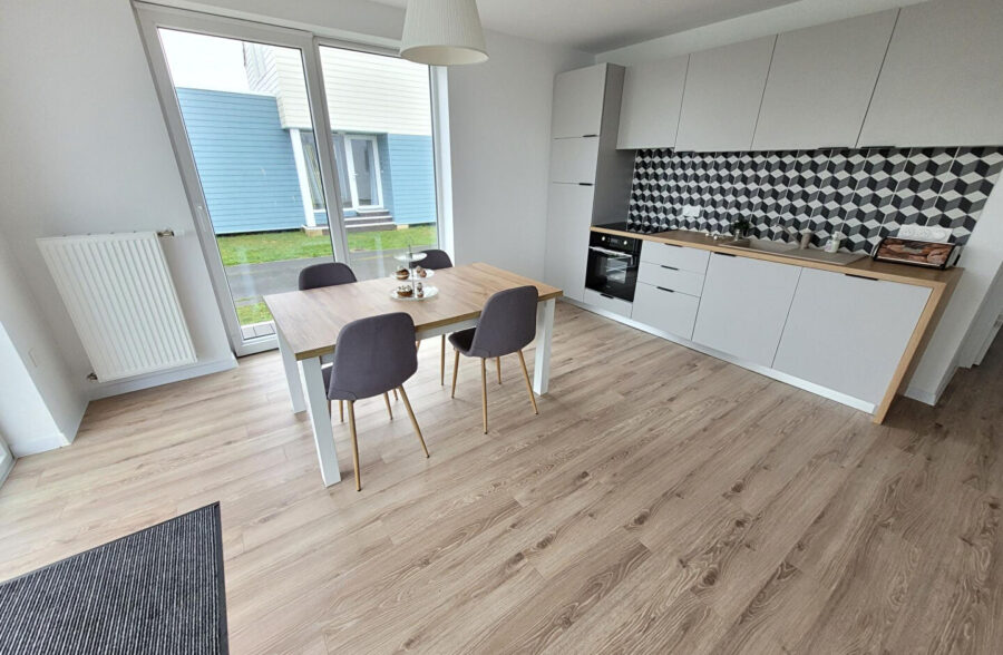 GROFFLIERS , Chalet neuf de plain pied 3 chambres , en frais de notaire réduits , avec piscine chauffée !!