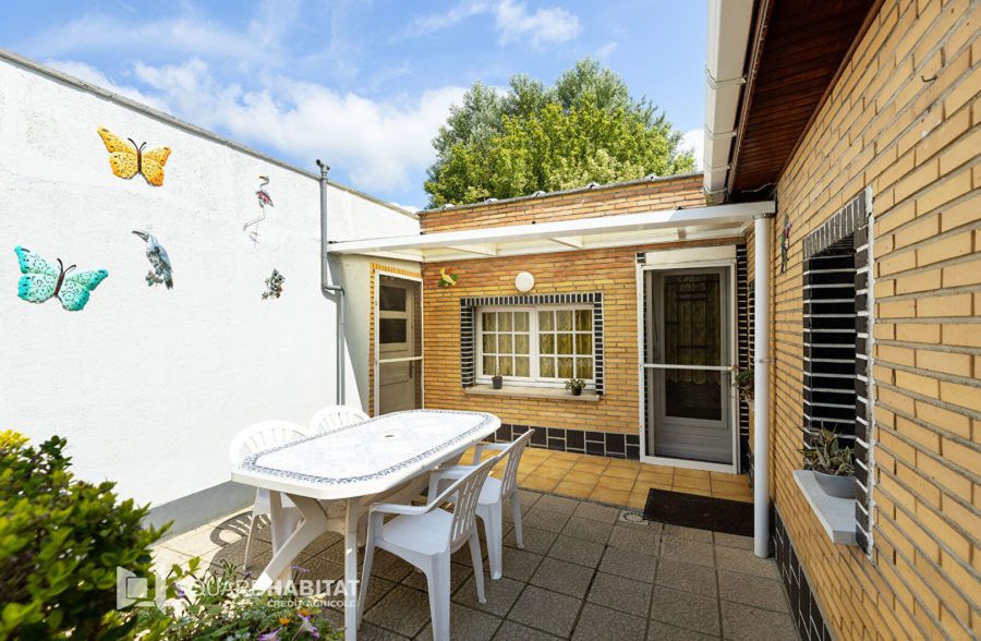 Maison  de plain-pied  semi-individuelle Wambrechies, 4 chambres, jardin, garage  Sous compromis 