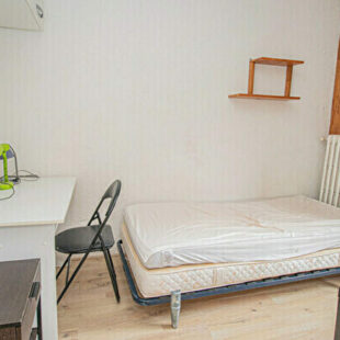 EXCLUSIVITE : 4 CHAMBRES  DE BONNE PROCHE GARE LILLE FLANDRE