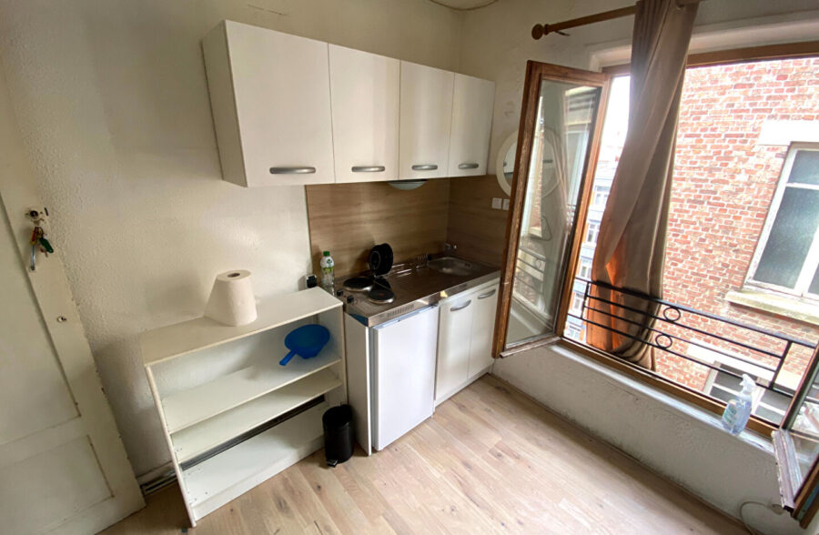 EXCLUSIVITE : 4 CHAMBRES  DE BONNE PROCHE GARE LILLE FLANDRE