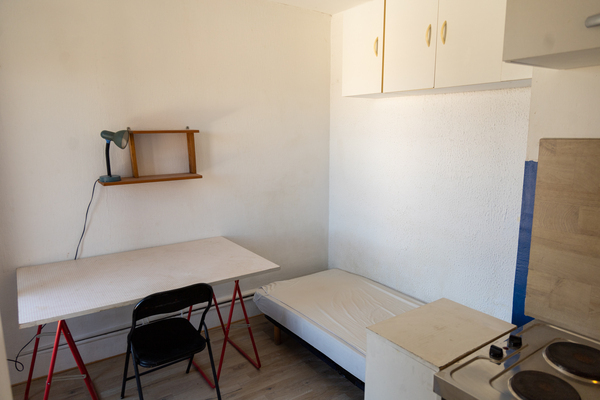 EXCLUSIVITE : 4 CHAMBRES  DE BONNE PROCHE GARE LILLE FLANDRE